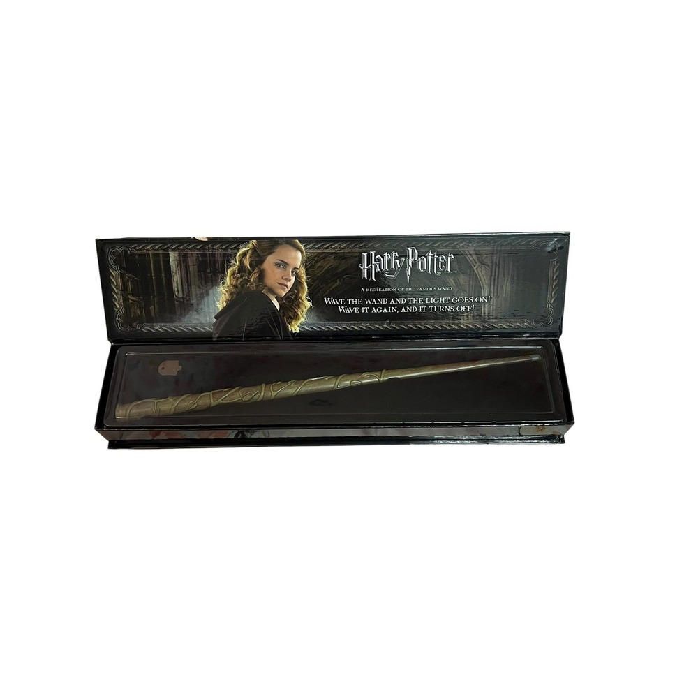 The Noble Collection Harry Potter Hermione Granger Brown Wand Illuminating Tip‎